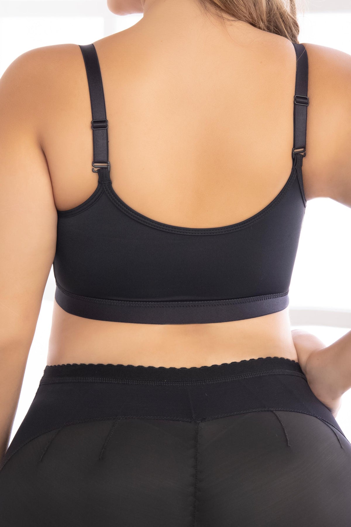 Fajate 11027 Medium Compression Bra w/ Adjustable Straps