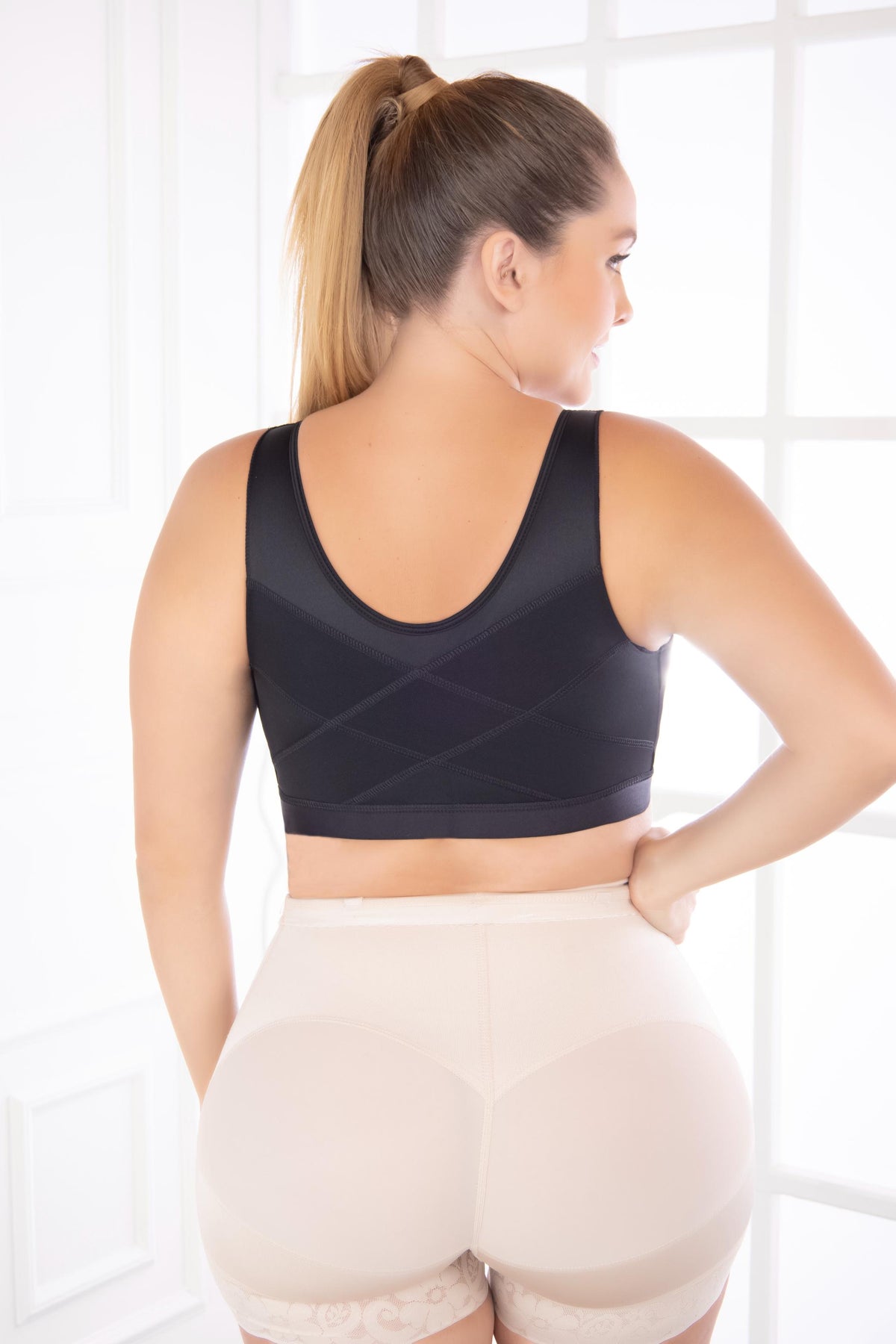 Fajate 11065 Multifunctional Compression Bra w/ Adjustable Straps & Back Support